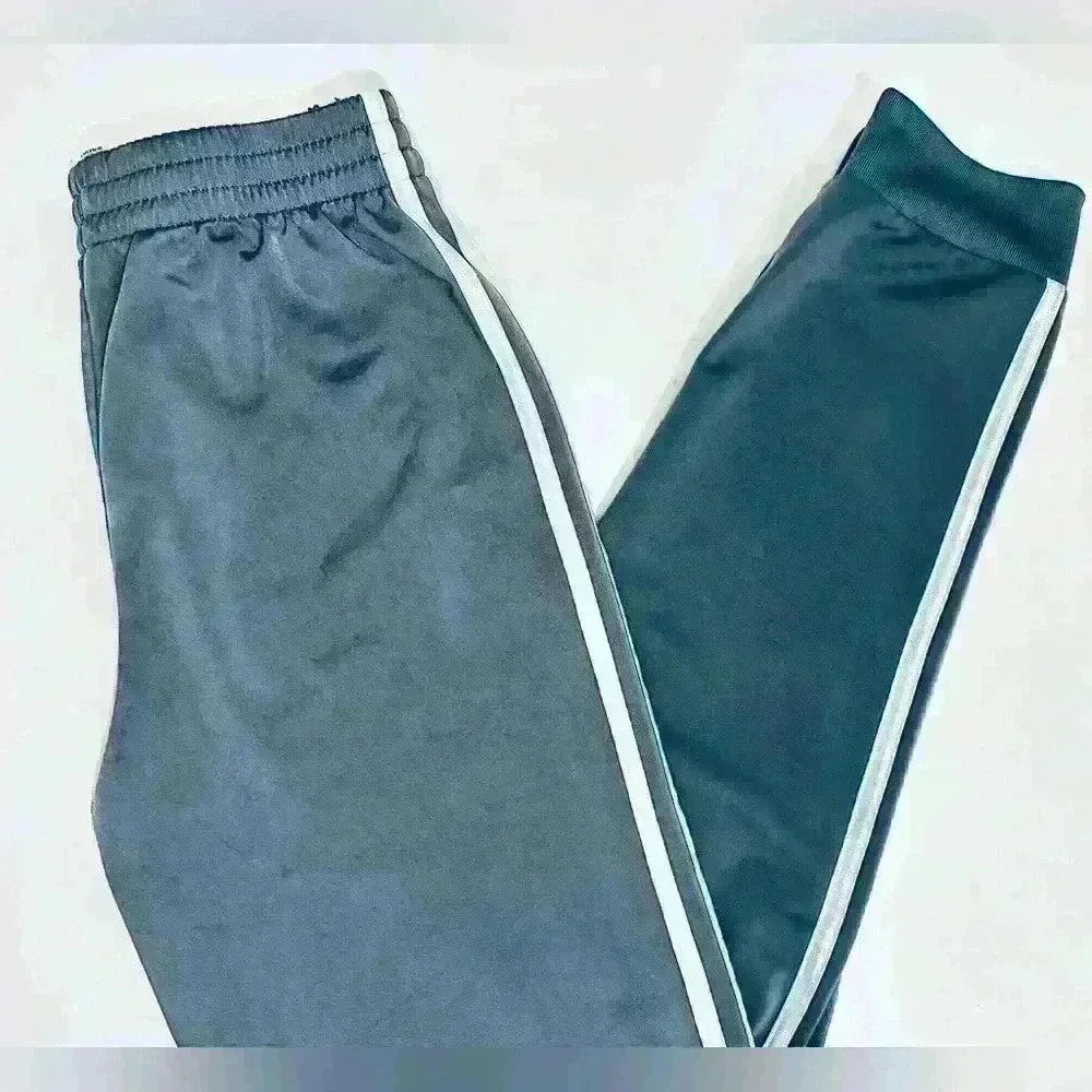 Adidas Iconic Tricot Jogger, Unisex Youth Size Large 14/16, Silver Gray